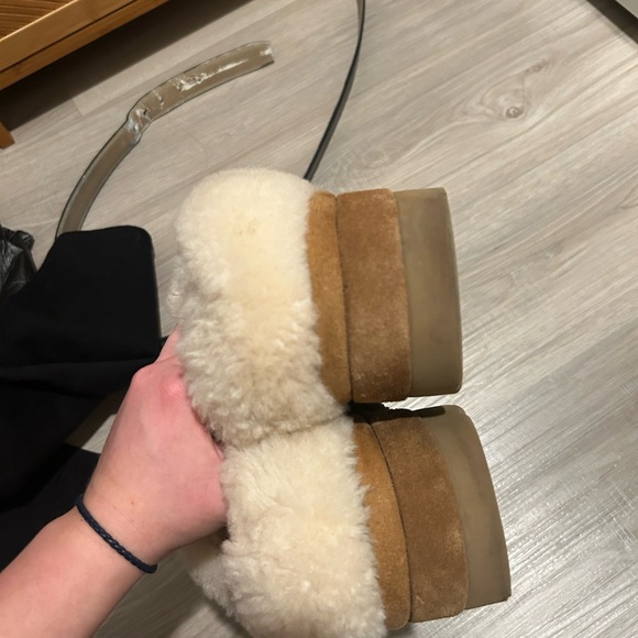 UGG Tan Shearling Slippers - Picture 9 of 11